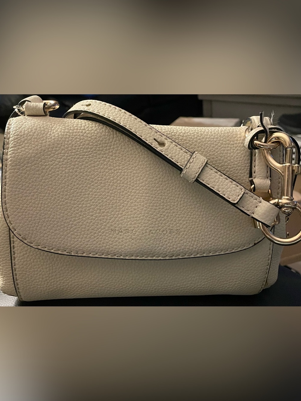 Marc Jacob Leather Crossbody Bag in Cream - Women Bags